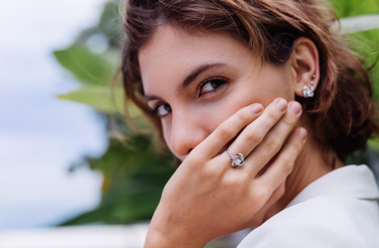Moissanite Engagement Rings in the UK: A Brilliant and Ethical Choice